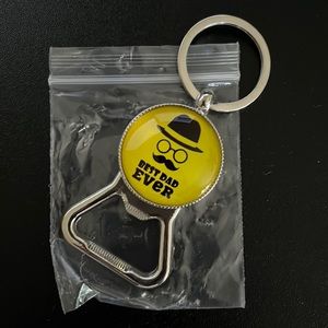 NIP “Best Dad Ever” bottle and can opener key chain.